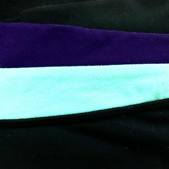 Lululemon Astro Flare Pants
Black / grape / blue tropics - Picture 3 of 7